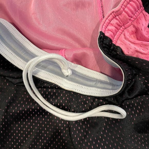 Pink and black Under Armor drawstring shorts - Picture 6 of 7